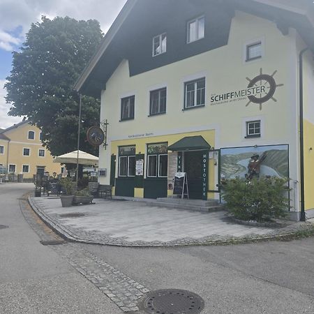 Gasthof Zum Schiffmeister Wesenufer Luaran gambar